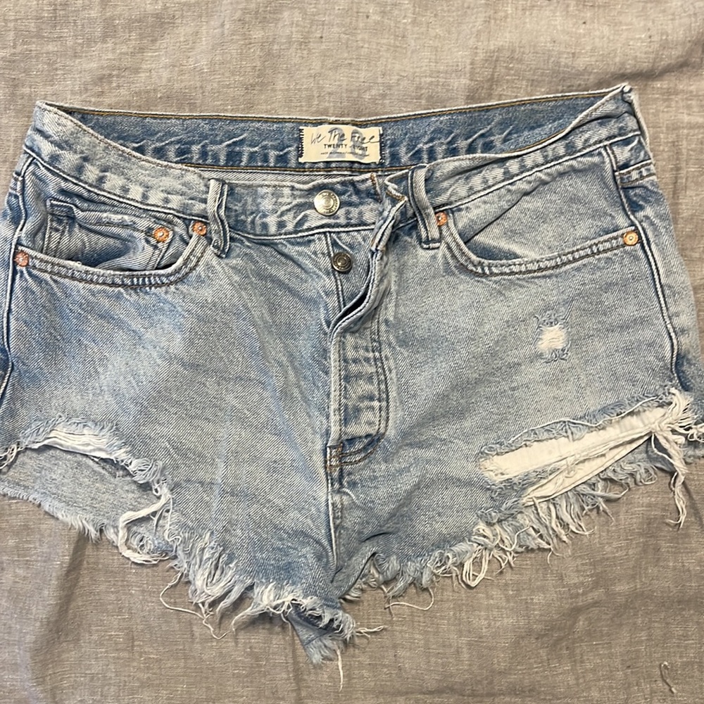 We the free size 28 Jean shorts. 2 pair - Picture 4 of 5